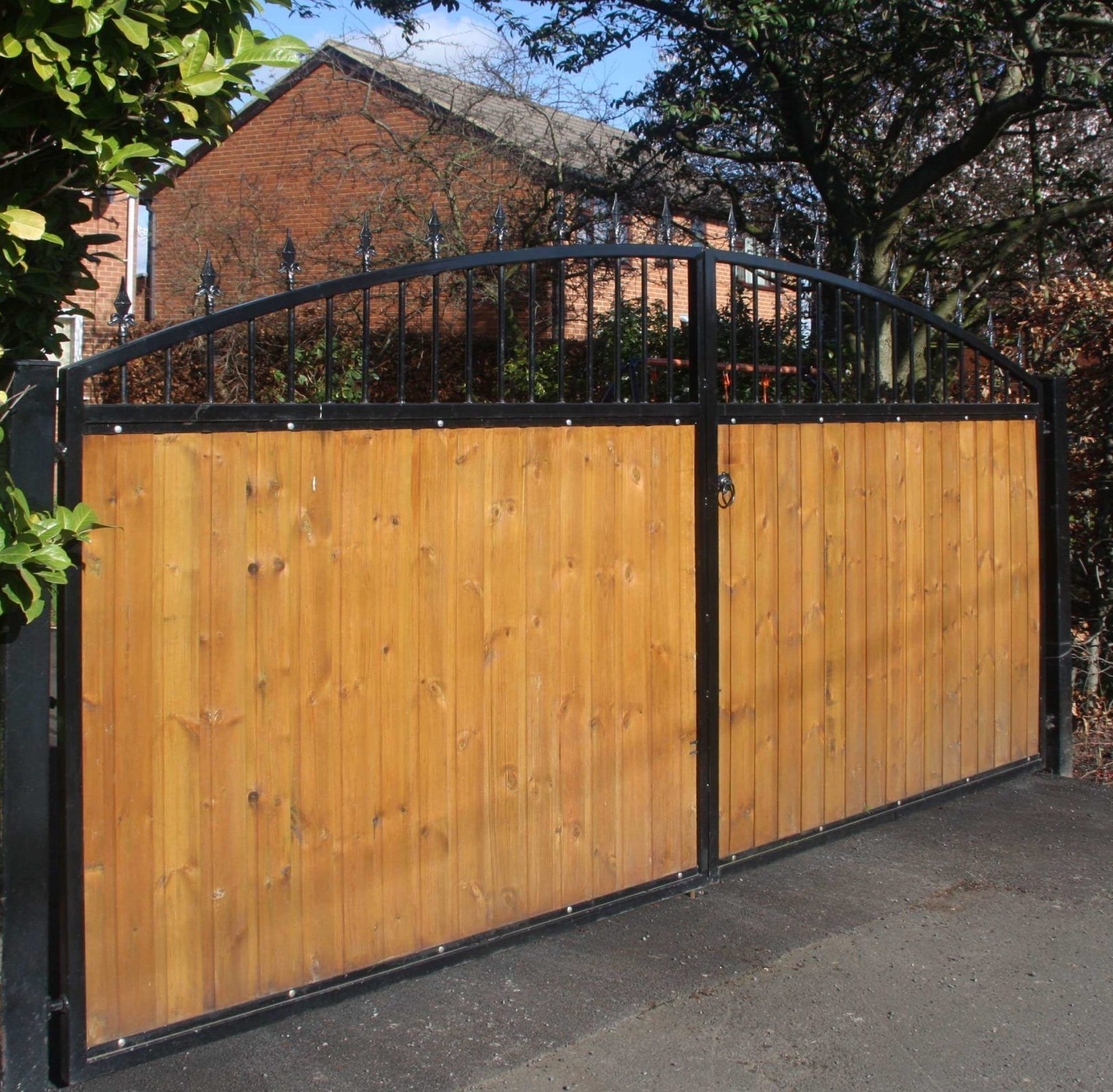 metal wall railing installers Merton SW19/CR4/SW20